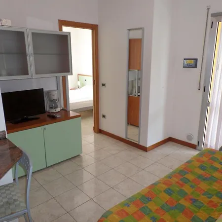アパート Ferienwohnung Fuer 6 Personen Ca 48 Qm In Bibione, Adriakueste Italien Und Umgebung